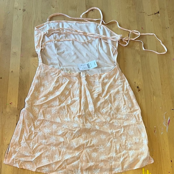 NWT Strappy Bodycon Floral Sundress - Picture 3 of 7
